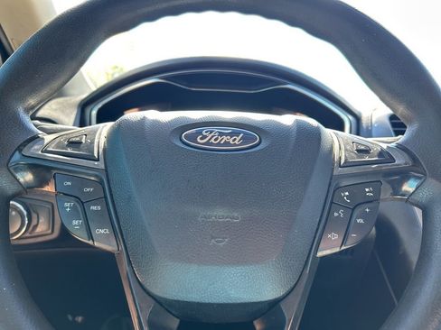 Used 2020 Ford Fusion SE image 17