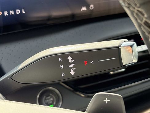 Certified 2025 Buick Enclave Avenir w/ Super Cruise Package image 23