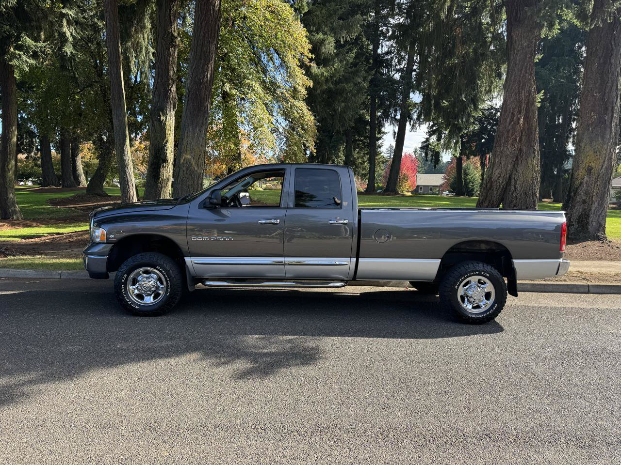 Used 2004 Dodge Ram 2500 Truck SLT w/ Trailer Tow Group AWD/4WD image 2