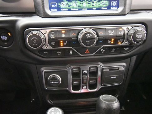 Used 2021 Jeep Gladiator Sport w/ Quick Order Package 24Q 80Th AWD/4WD image 26