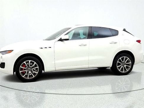 Used 2021 Maserati Levante S AWD/4WD image 8