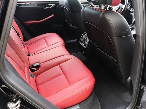 Used 2018 Porsche Macan AWD/4WD image 13