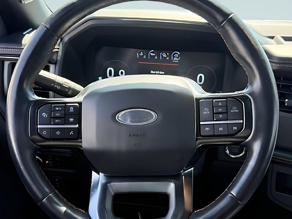 Used 2024 Ford Expedition Platinum AWD/4WD image 9