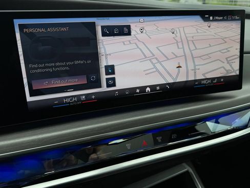Used 2023 BMW i7 xDrive60 AWD/4WD image 49