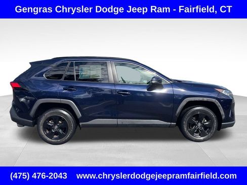 Used 2021 Toyota RAV4 XLE w/ Convenience Package AWD/4WD image 8