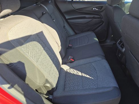 Used 2022 Chevrolet Equinox LT image 24