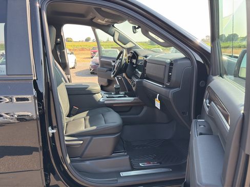 New 2026 Chevrolet Silverado 1500 RST w/ RST All Star Premium Package AWD/4WD image 11