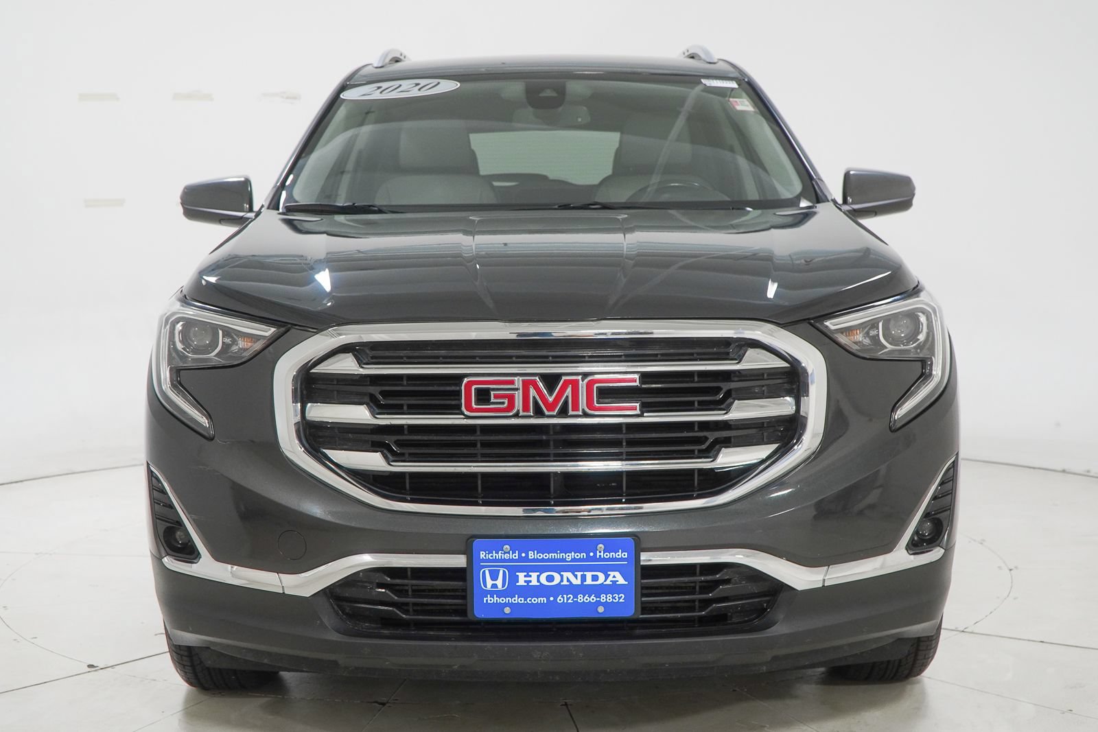 Used 2020 GMC Terrain SLT AWD/4WD image 2