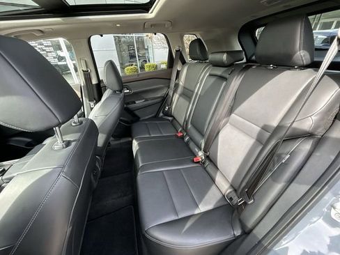 Used 2023 Nissan Rogue SV w/ SV Premium Package image 23