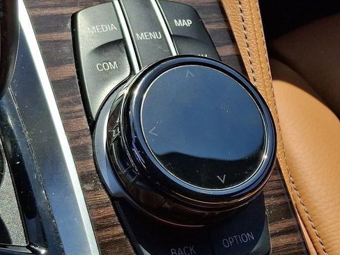 Used 2022 BMW 540i xDrive w/ Executive Package AWD/4WD image 24