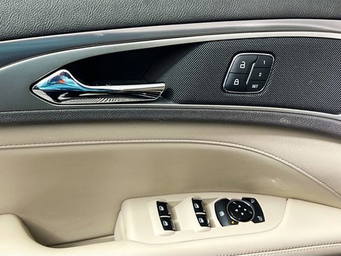 Used 2020 Lincoln MKZ Standard image 16