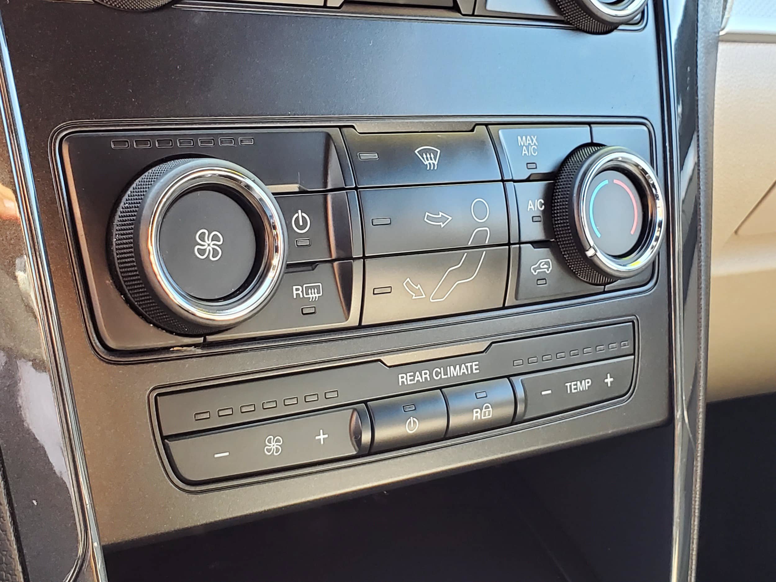 Used 2018 Ford Explorer 4WD image 20
