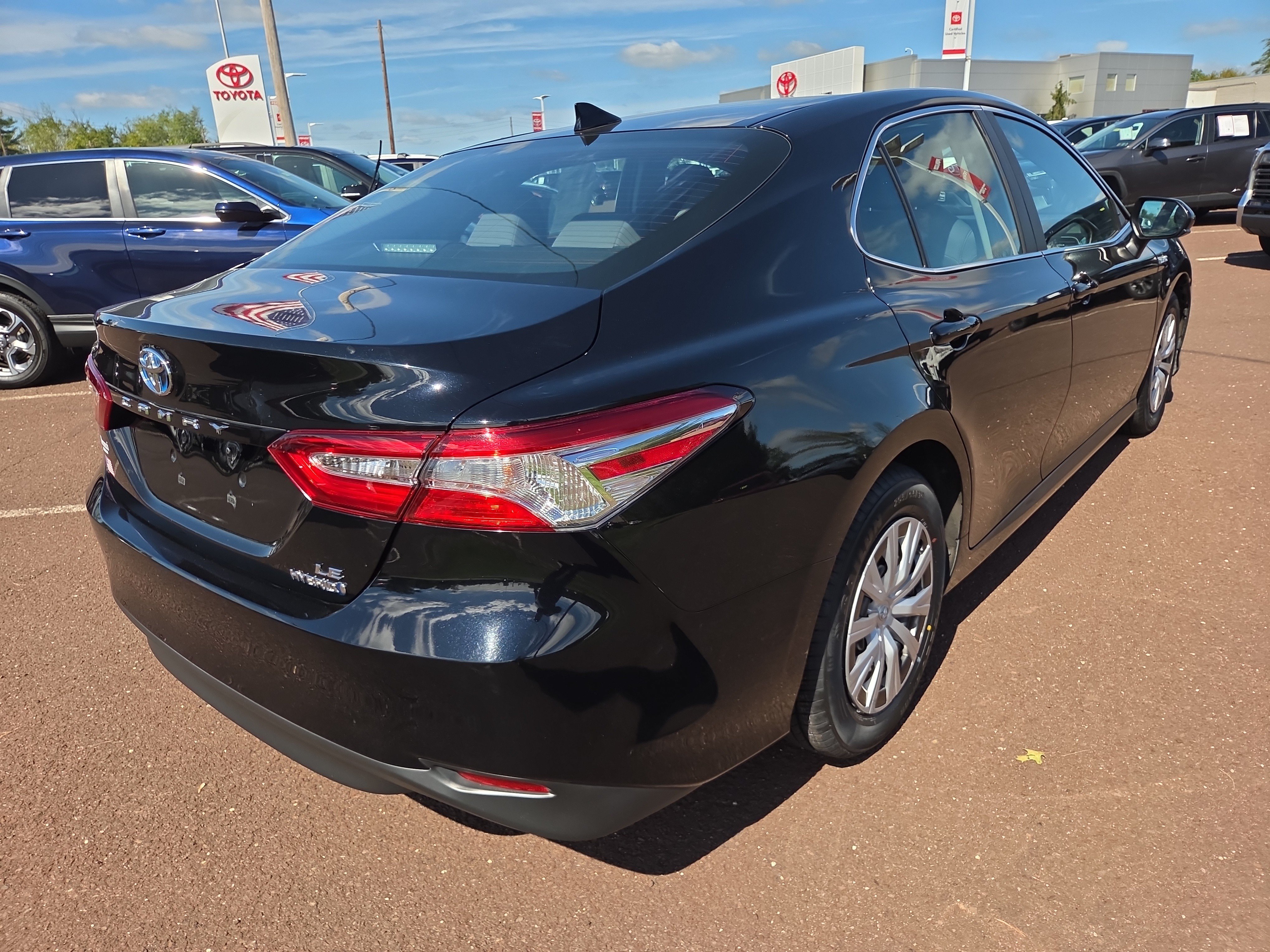 Certified 2020 Toyota Camry LE FWD image 3