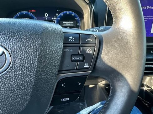 Used 2025 Toyota Camry XSE FWD image 32