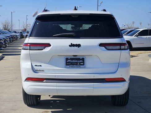 New 2026 Jeep Grand Cherokee L Limited AWD/4WD image 8