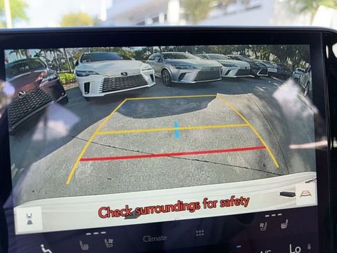 Used 2025 Lexus NX 250 FWD w/ Towing Package (2000 Lbs) image 17