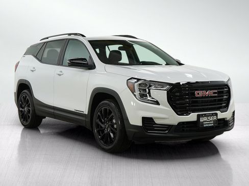 Used 2023 GMC Terrain SLE w/ Driver Convenience Package AWD/4WD image 7