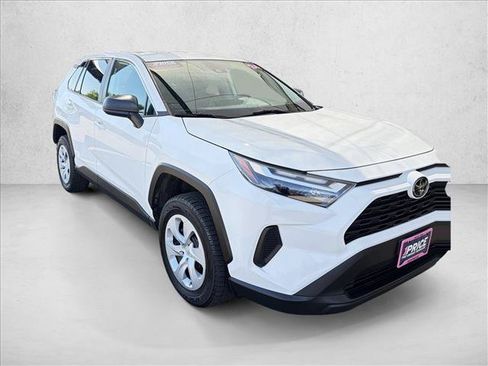 Used 2024 Toyota RAV4 LE AWD/4WD image 5