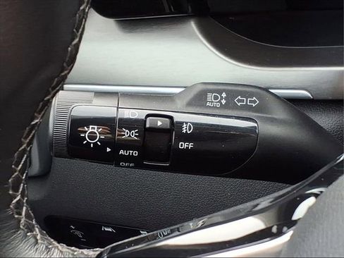 Used 2023 Kia Sorento SX image 27