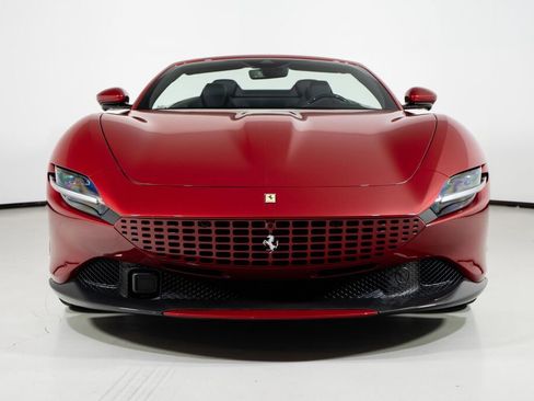 Used 2024 Ferrari Roma Spider image 3