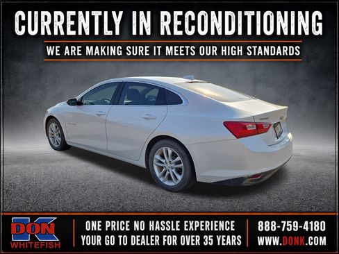 Used 2017 Chevrolet Malibu LT FWD image 4