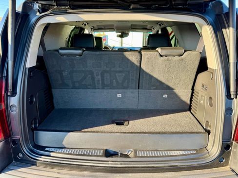 Used 2018 Chevrolet Tahoe Premier w/ RST Edition image 22
