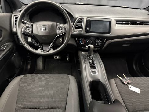 Used 2020 Honda HR-V Sport image 18