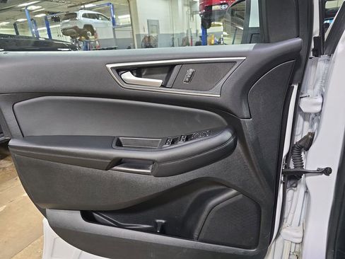 Used 2023 Ford Edge SEL w/ Convenience Package image 29