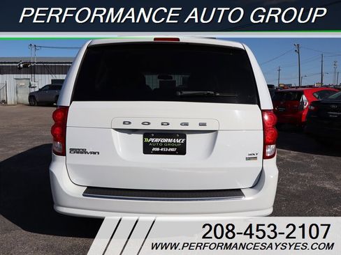 Used 2018 Dodge Grand Caravan SXT FWD image 7