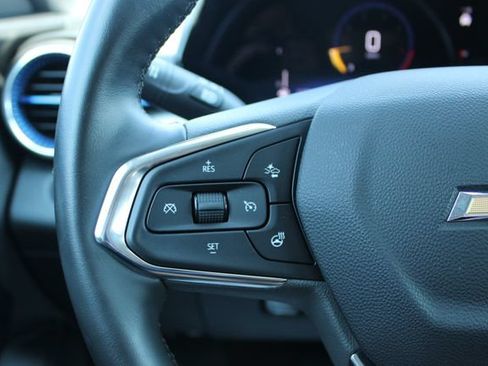 Used 2024 Chevrolet Trax LT w/ Driver Confidence Package FWD image 23