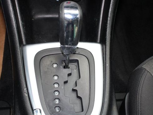 Used 2013 Dodge Avenger SE FWD image 8