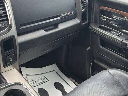 Used 2017 RAM 1500 Laramie w/ Convenience Group AWD/4WD image 33