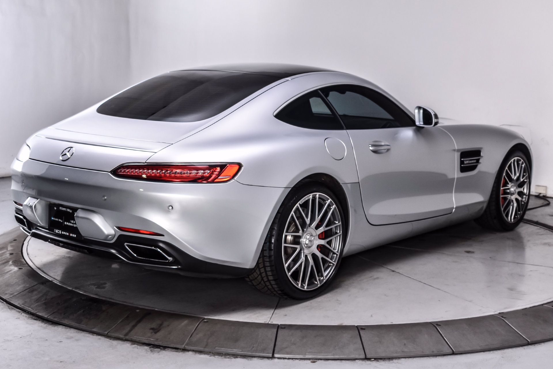 Used 2016 Mercedes-Benz AMG GT S image 6