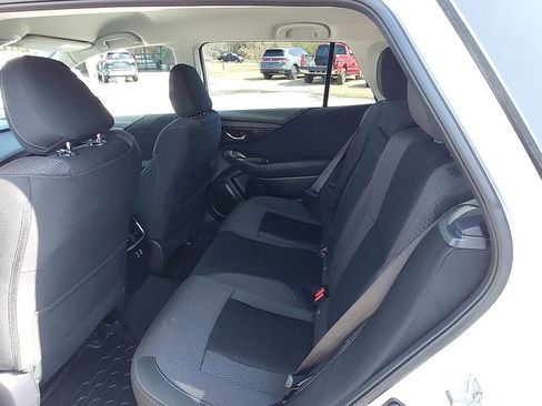 Used 2025 Subaru Outback Premium w/ Popular Package #1A image 33