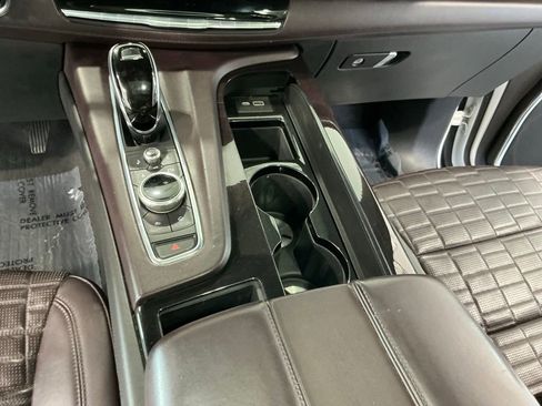 Used 2021 Cadillac Escalade ESV Sport Platinum RWD image 15