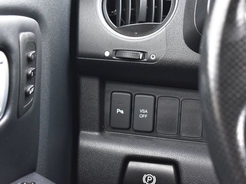 Used 2010 Honda Pilot Touring image 34