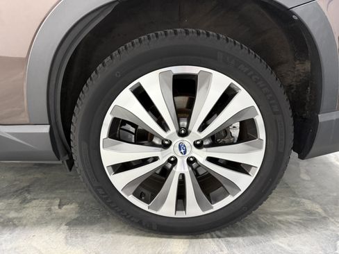 Used 2019 Subaru Ascent Limited w/ Popular Package #3 AWD/4WD image 28
