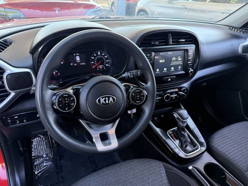 Used 2021 Kia Soul S image 10