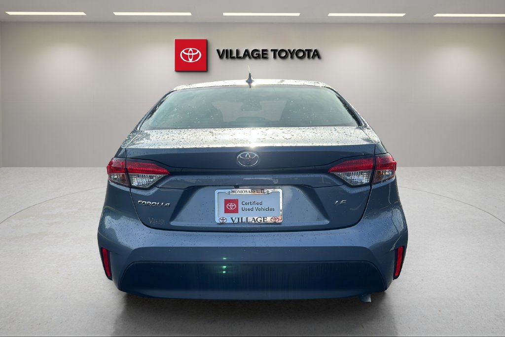 Certified 2024 Toyota Corolla LE FWD image 4