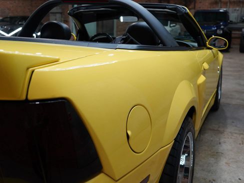 Used 2003 Ford Mustang Cobra image 23