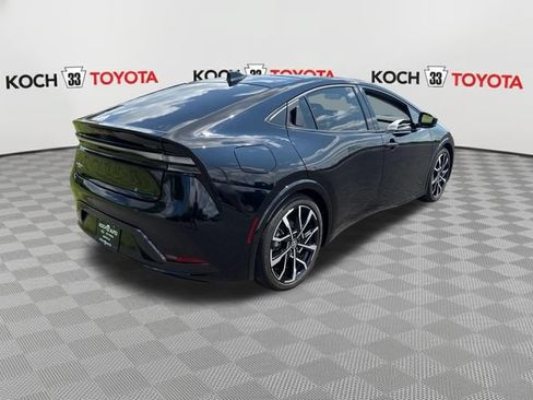 Used 2024 Toyota Prius Prime FWD image 8