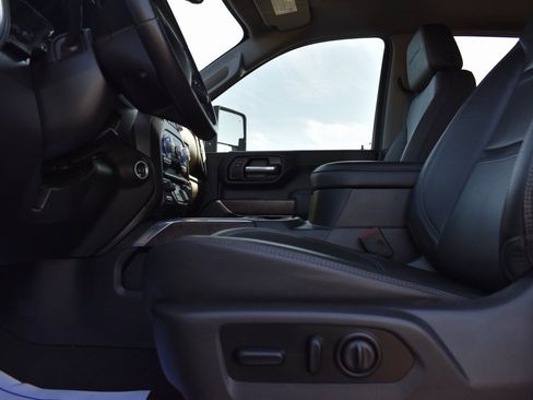 Used 2021 GMC Sierra 2500 Denali w/ Denali Ultimate Package image 8