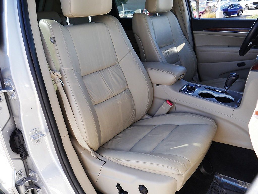 Used 2013 Jeep Grand Cherokee Limited AWD/4WD image 56