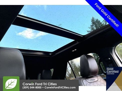 Used 2025 Ford Explorer Platinum w/ LUX Leather Package image 11