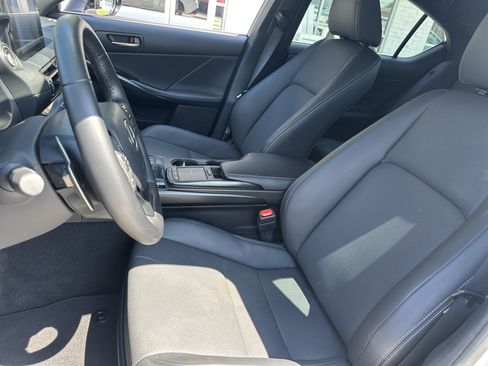 Used 2025 Lexus IS 350 F Sport RWD image 10