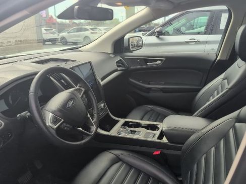 Used 2024 Ford Edge SEL w/ Convenience Package image 5