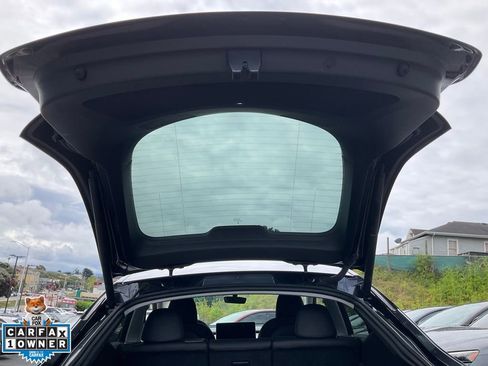 Used 2024 Tesla Model Y 2WD image 9