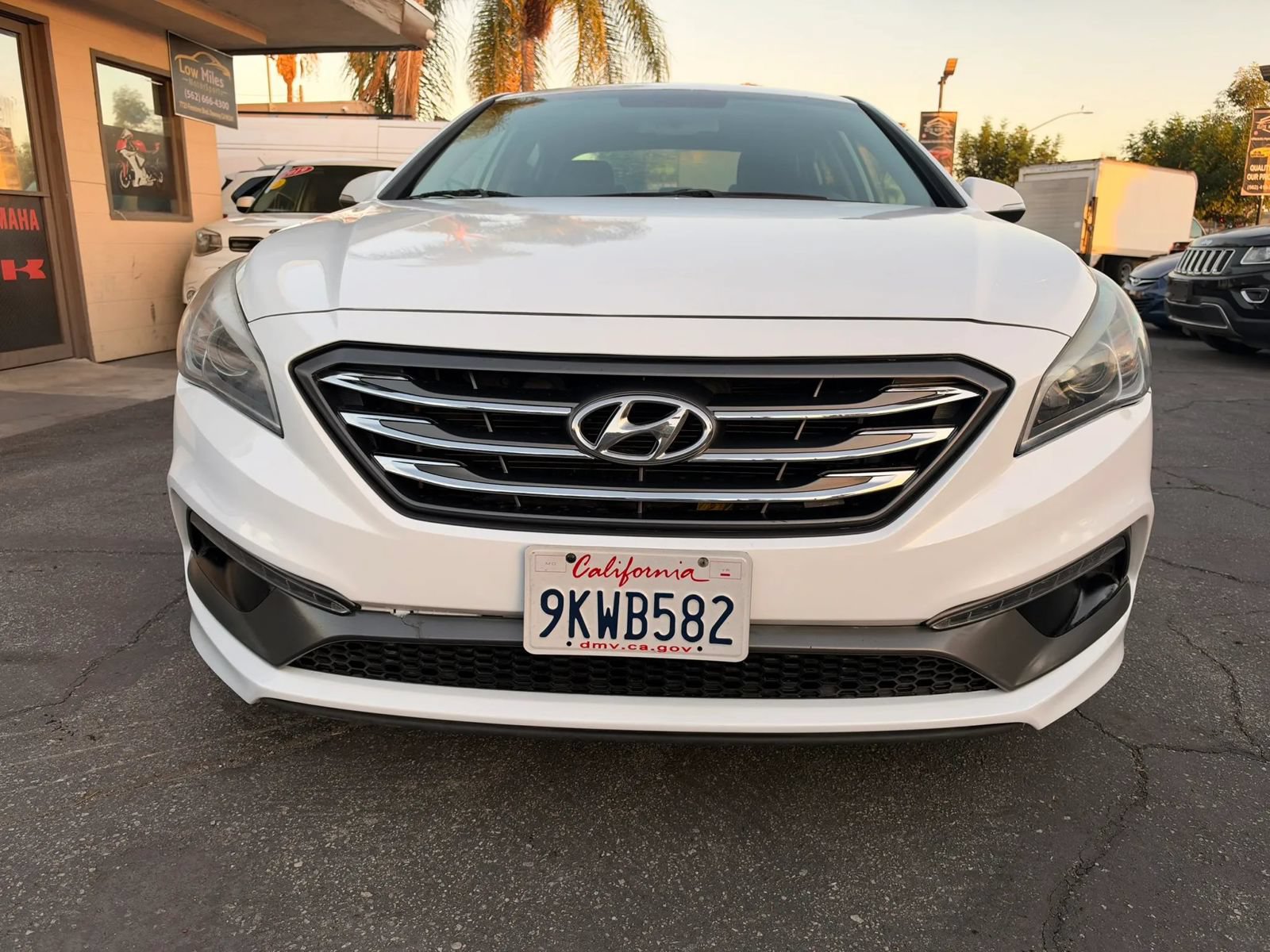 Used 2017 Hyundai Sonata Sport w/ Value Edition Package 02 FWD image 2