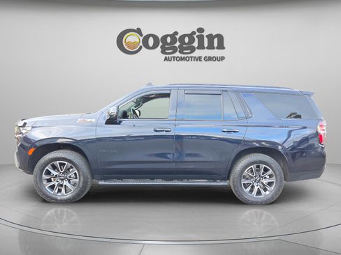 Used 2024 Chevrolet Tahoe Z71 w/ Luxury Package image 2