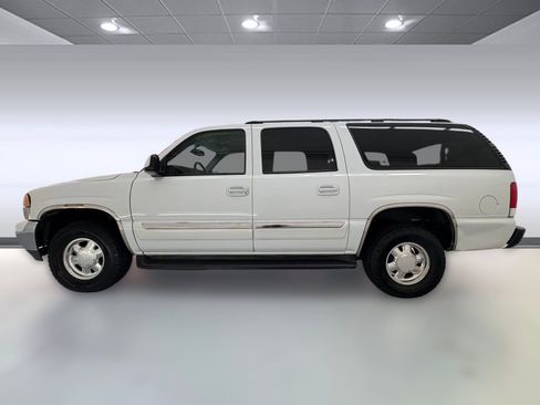 Used 2003 GMC Yukon XL SLT w/ 1SC Preferred Equipment Group image 2